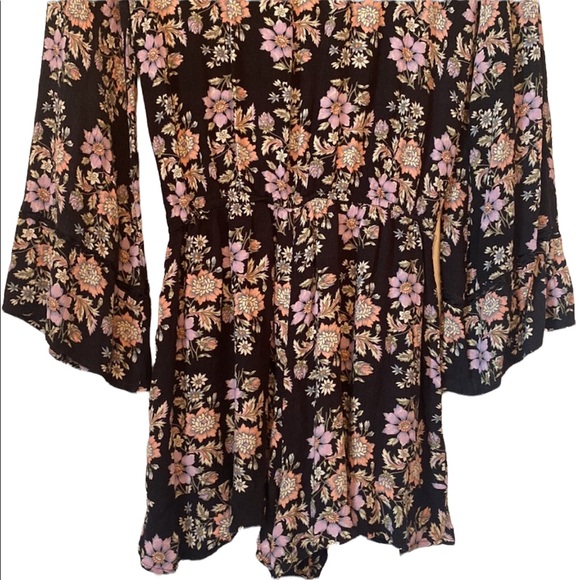 American Eagle Outfitters Floral Print Shorts Romper - Picture 8 of 13